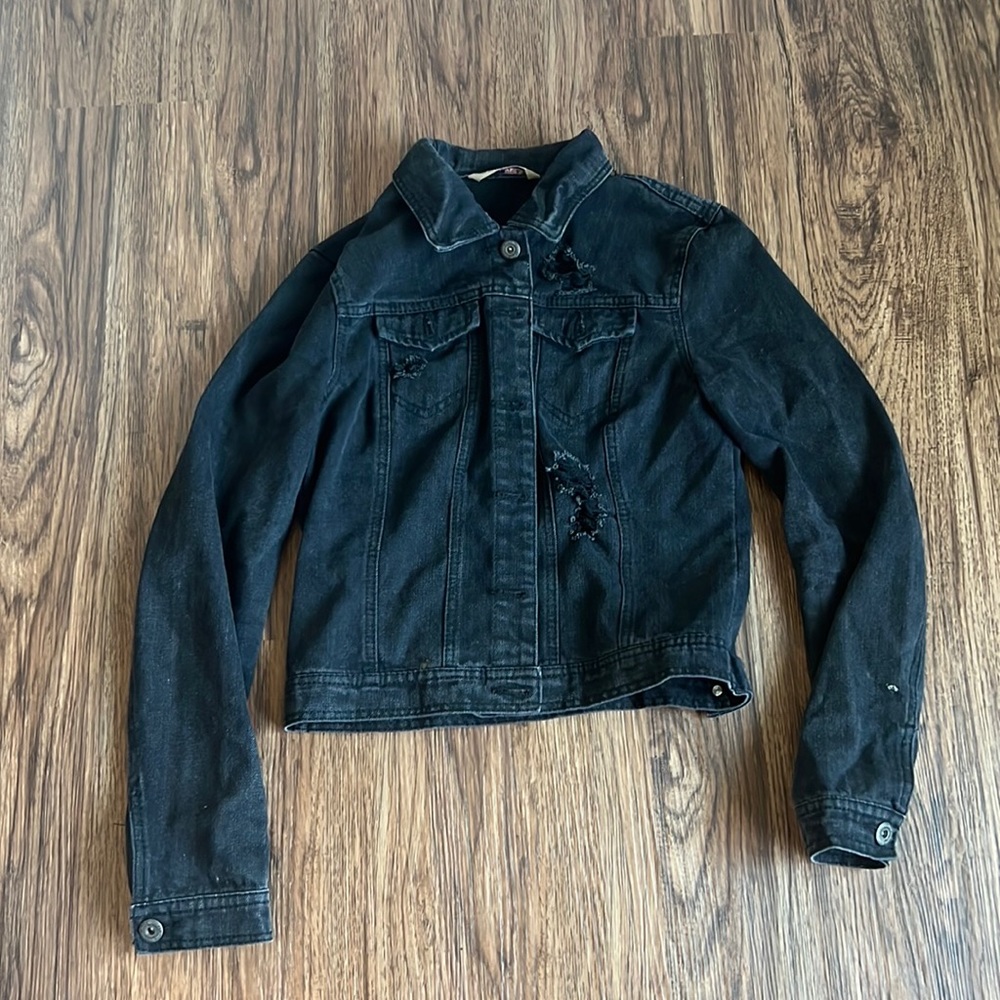 black distressed jean jacket